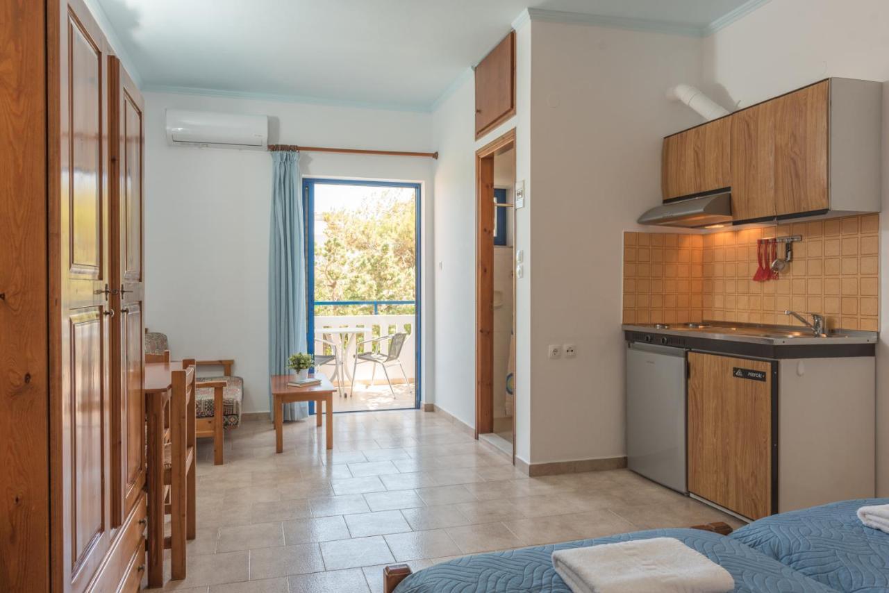 Anthea Apartments Палеохора Екстер'єр фото