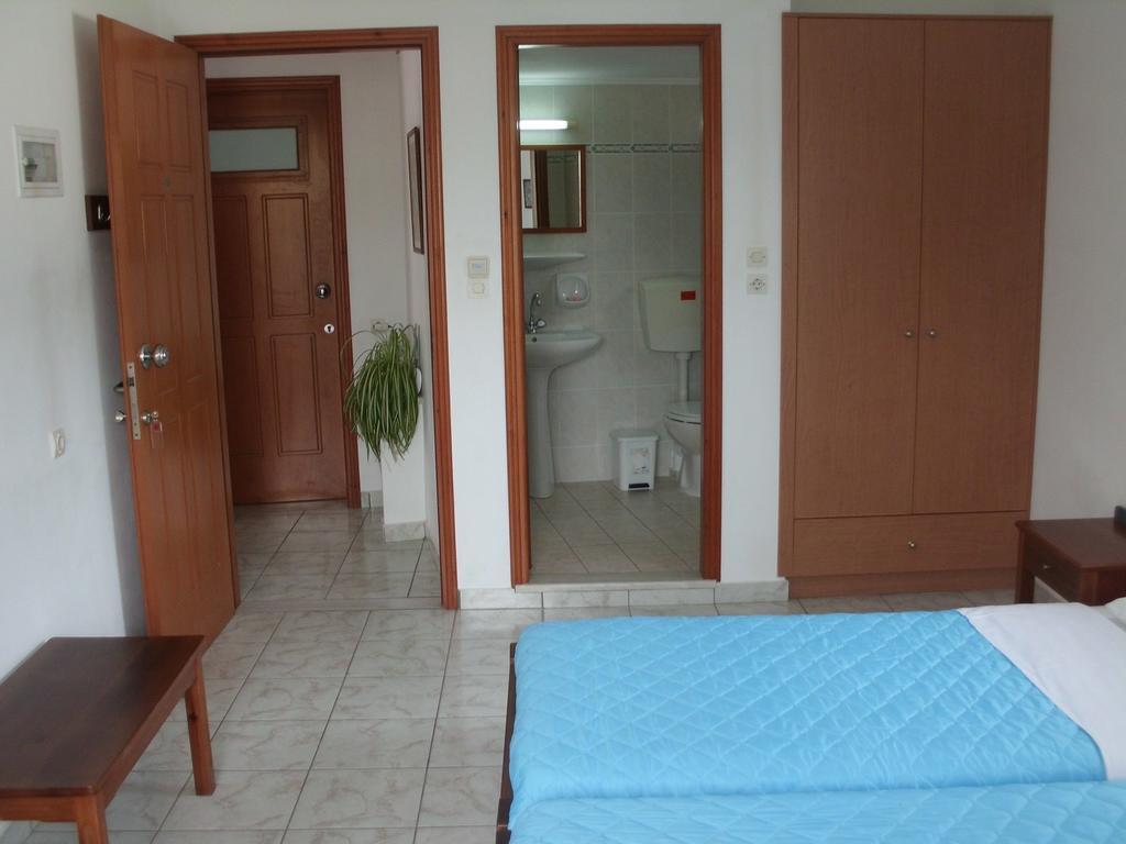 Anthea Apartments Палеохора Екстер'єр фото